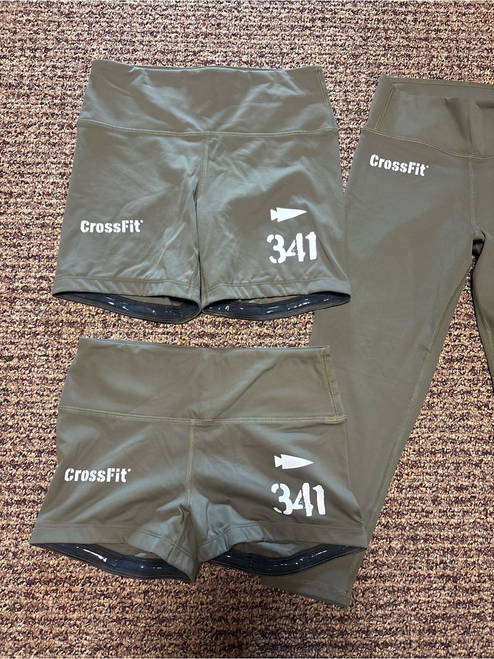 2024 CrossFit Mayhem Games Uniform - Picture 2 of 4